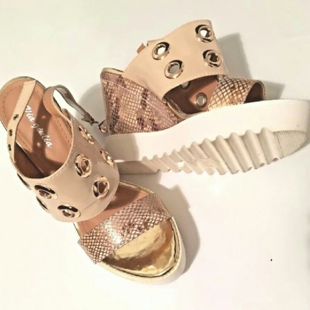 Super Cute Wedge